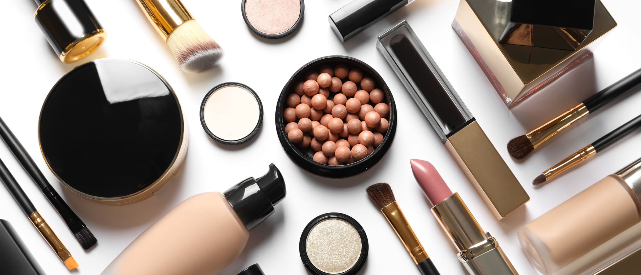 Voorbeelden van producten in de cosmetica-industrie waar Minebea Intec producten helpen om de kwaliteit tijdens het productieproces te waarborgen