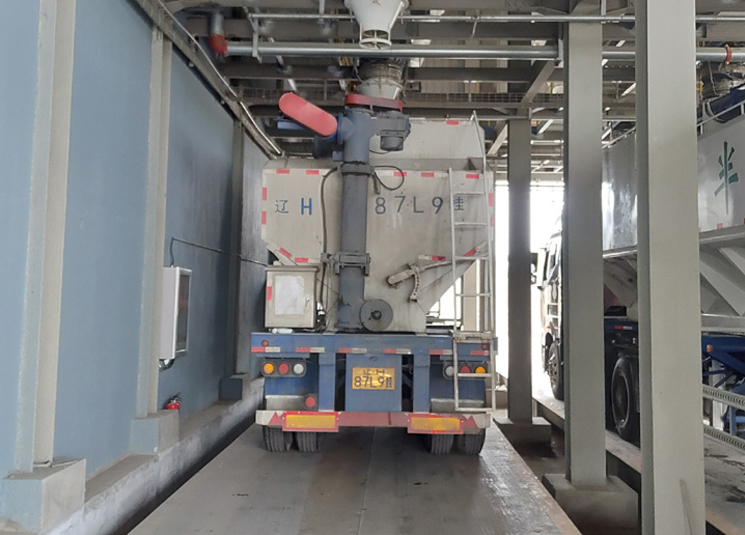 weighing and filling processes at New Hope Group’s discharge station